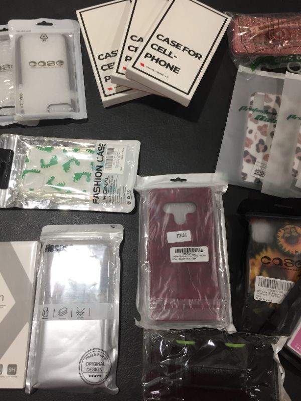 Photo 3 of Phone/Watch Accessories Bag Bundle!!!