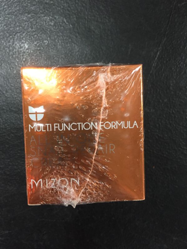 Photo 4 of MIZON Snail Repair Cream, Face Moisturizer with Snail Mucin Extract [EXP 5-13-21]