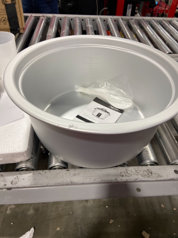 Photo 1 of Aroma Arc-1033E Commercial 60 Cup Cooked Rice Cooker