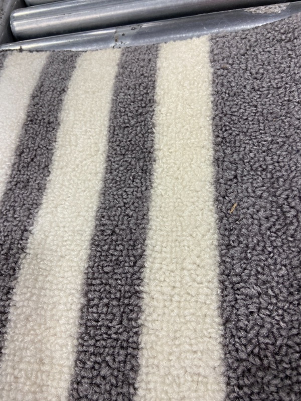 Photo 3 of 4'x6' Broken Striped Rug Gray