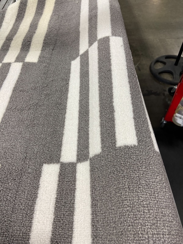 Photo 1 of 4'x6' Broken Striped Rug Gray