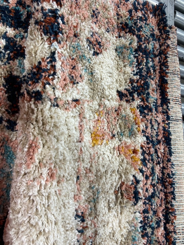 Photo 2 of 5' x7 ' Rug 