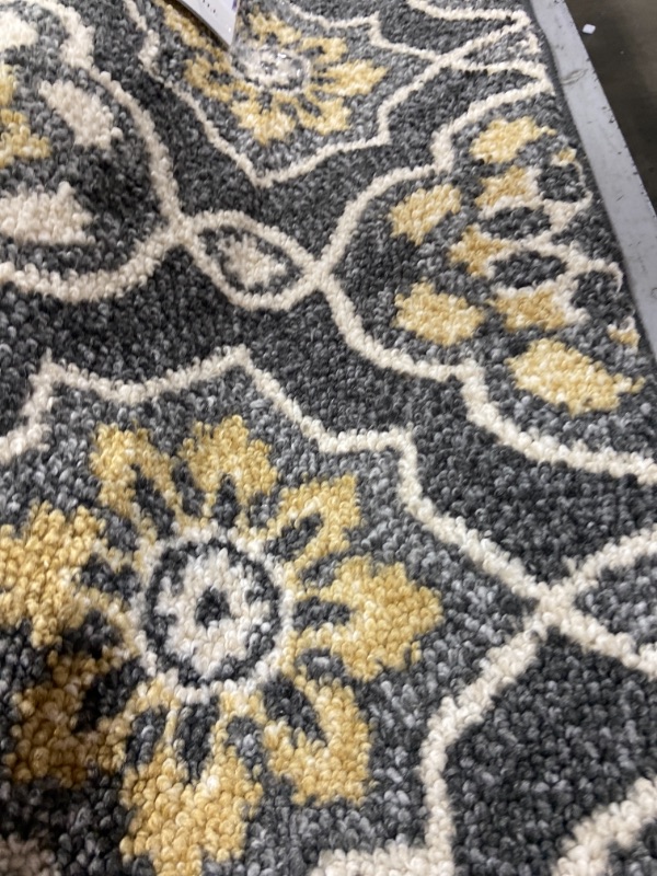 Photo 1 of 4'X5'6" Rowena Accent Rug Gray
