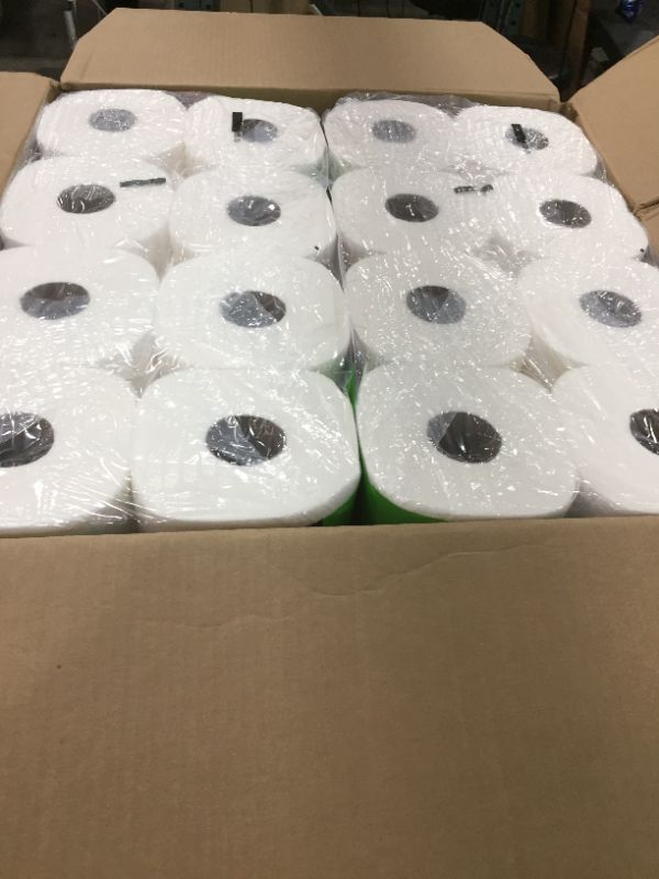 Photo 3 of Brawny Tear-A-Square Paper Towels, White, 16 Double Rolls = 32 Regular Rolls, 3 Sheet Size Options, Quarter Size Sheets - 8 Rolls (Pack of 2)
