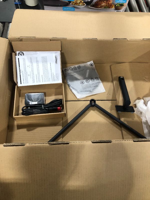Photo 1 of SAMSUNG UR59 Series 32-Inch 4K UHD (3840x2160) Computer Monitor, Curved, HDMI, Display Port, 3-sided border-less, Eye Saver Mode (LU32R590CWNXZA)