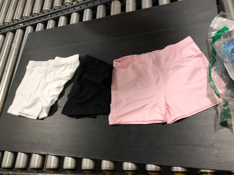 Photo 1 of place 3 pack girls  shorts --- size 10/12