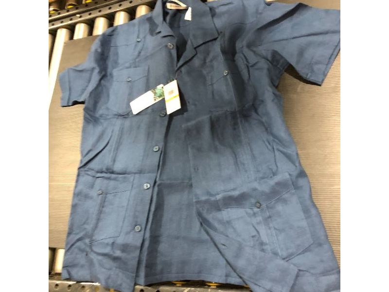 Photo 2 of 100% LINEN CLASSIC GUAYABERA SHIRT - SHORT SLEEVE--- small
