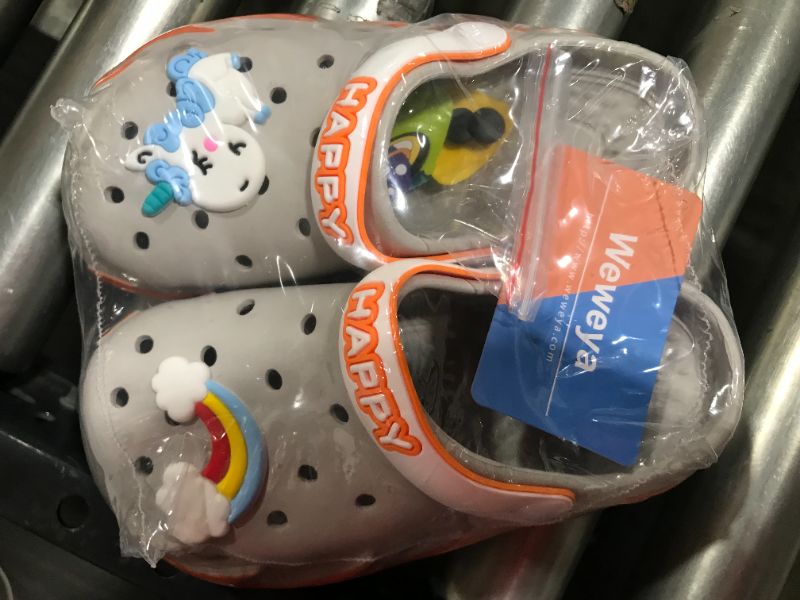 Photo 3 of Weweya Kids Garden Clogs Summer Cute Sandals Slippers with Cartoon Charms for Boys Girls Toddler-- size 30
