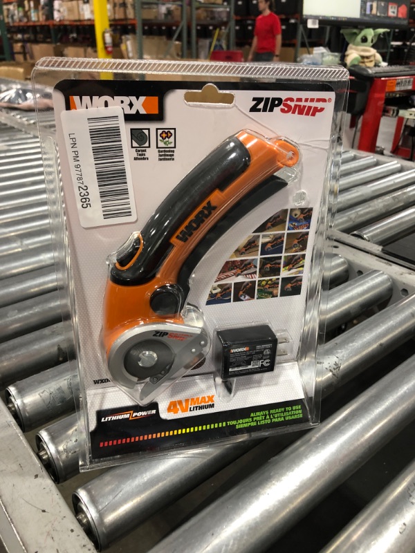 Photo 2 of WORX WX081L 4V ZipSnip Cordless Electric Scissors
