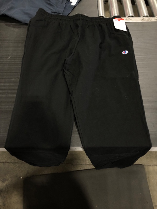 Photo 2 of Champion Men's Everyday Cotton Jogger (L)
