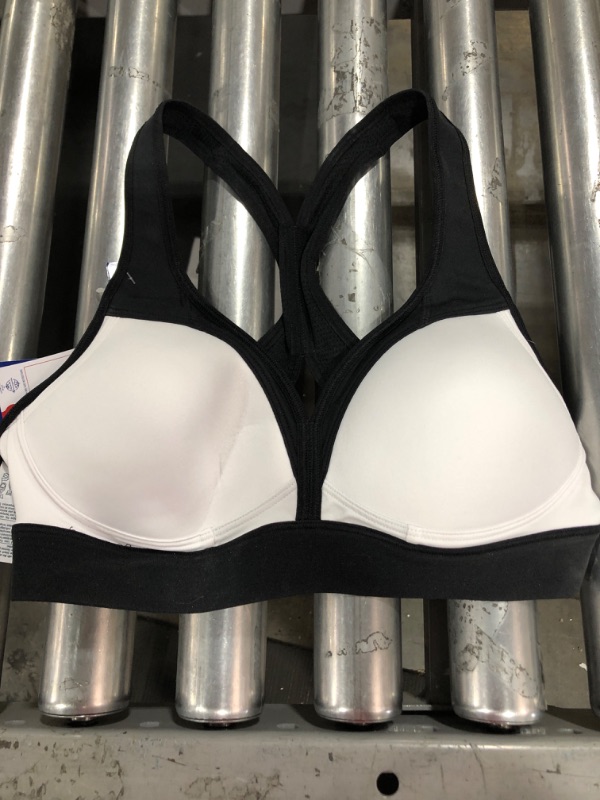 Photo 2 of Champion Women's The Curvy Sports Bra (M)
