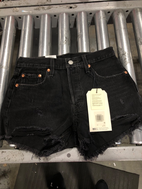 Photo 2 of Levi's Women's Premium 501 Original Shorts (Size 25)
