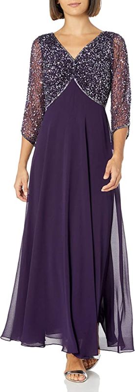 Photo 1 of J Kara Women's Petite 3/4 Sleeve V-Neck Beaded Top Long Gown (Size 6P)
