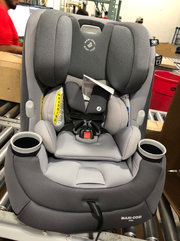 Photo 2 of Maxi-Cosi Pria 3-in-1 Convertible Car Seat, Silver Charm
