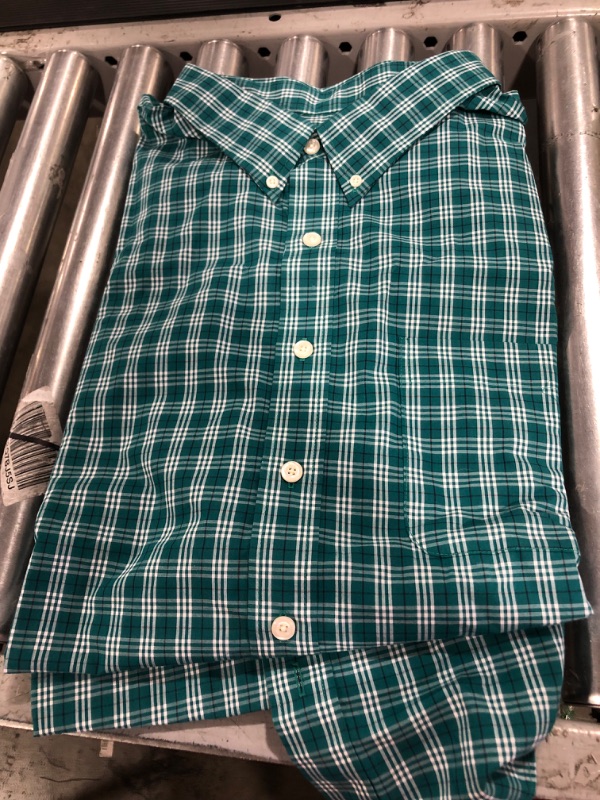 Photo 1 of Generic teal button up 
Size 4XL