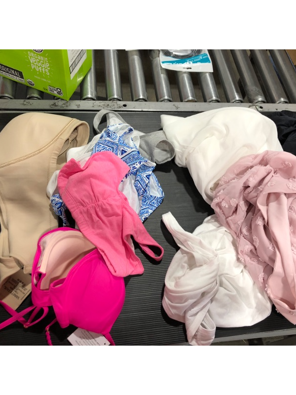 Photo 1 of Bundle of womens clothing 