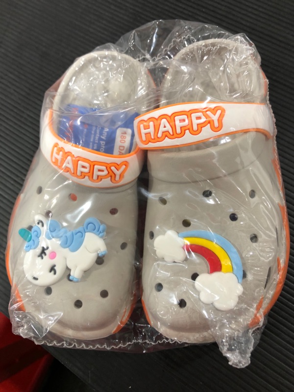 Photo 2 of Kids Clogs Slippers Sandals Cartoon unicorn Clogs Slides Non-Slip Girls Boys Cute Garden Shoes Children Lightweight Slip-on Beach Pool Shower Slippers
