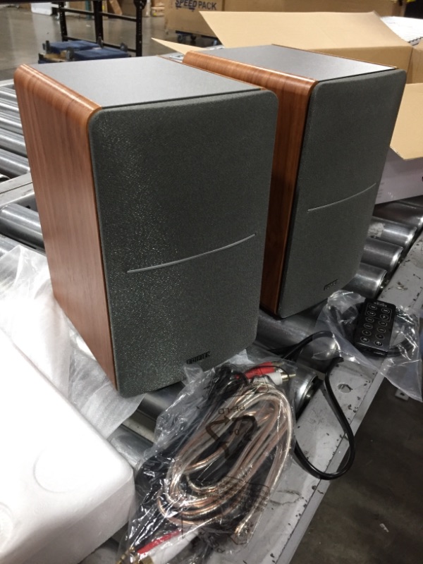 Photo 3 of Edifier R1280DB Bluetooth Speaker System (Brown)
