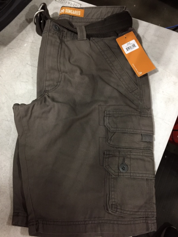 Photo 2 of Lee Men's Dungarees Belted Wyoming Cargo Short size 29
