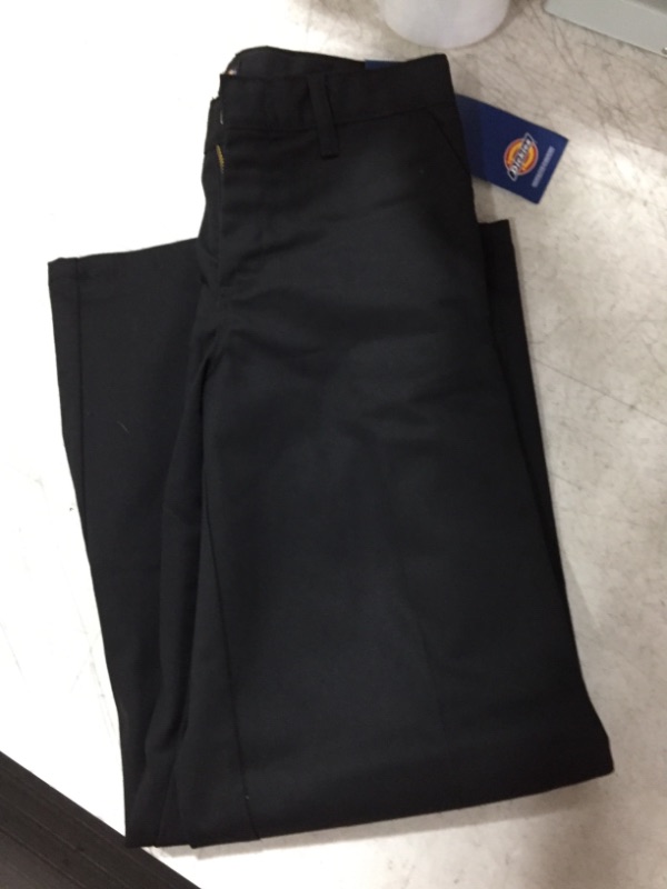 Photo 2 of Dickies Boys' Flexwaist Flat Front Straight Leg Pant 12
