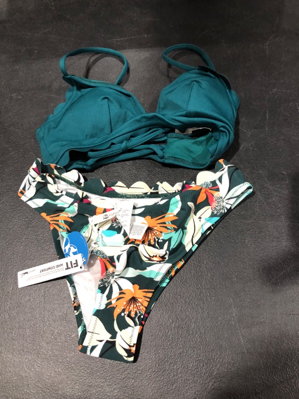 Photo 1 of Women's 2 Piece Swim Suit Small 