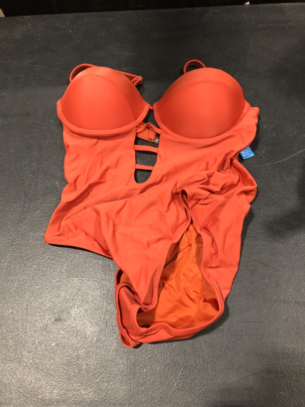 Photo 1 of Women's 1 Piece Swim Suit Large 