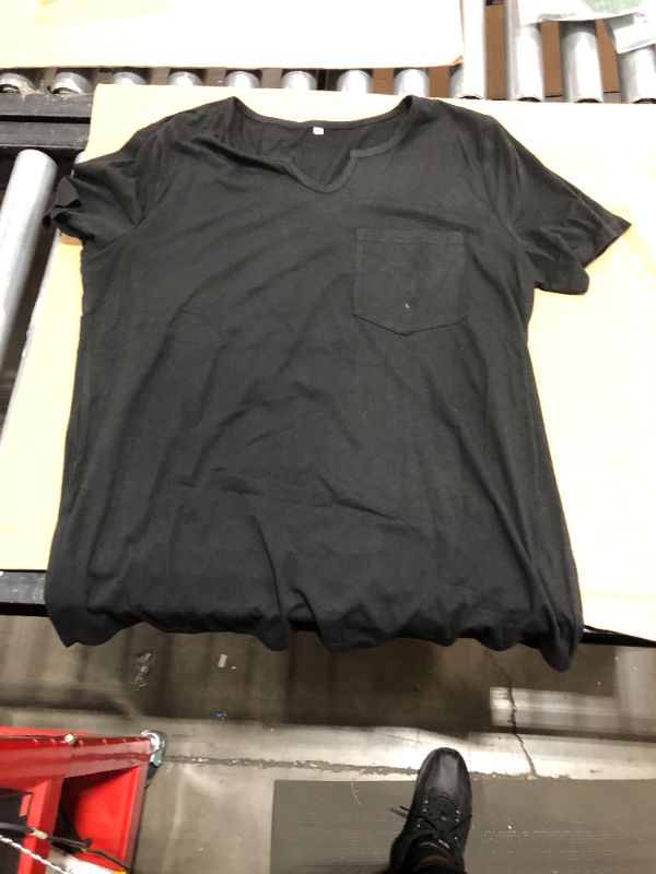 Photo 1 of Black shirt, large