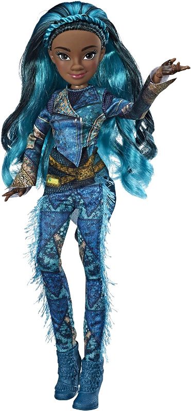 Photo 2 of Disney Descendants Uma Fashion Doll, Inspired by Descendants 3  ** NEW IN PACKAGE **
