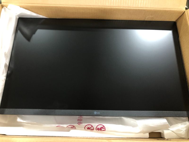 Photo 1 of LG 27MP400-B 27” Full HD (1920 x 1080) IPS Display with 3-Side Virtually Borderless Design, AMD FreeSync and OnScreen Control – Black