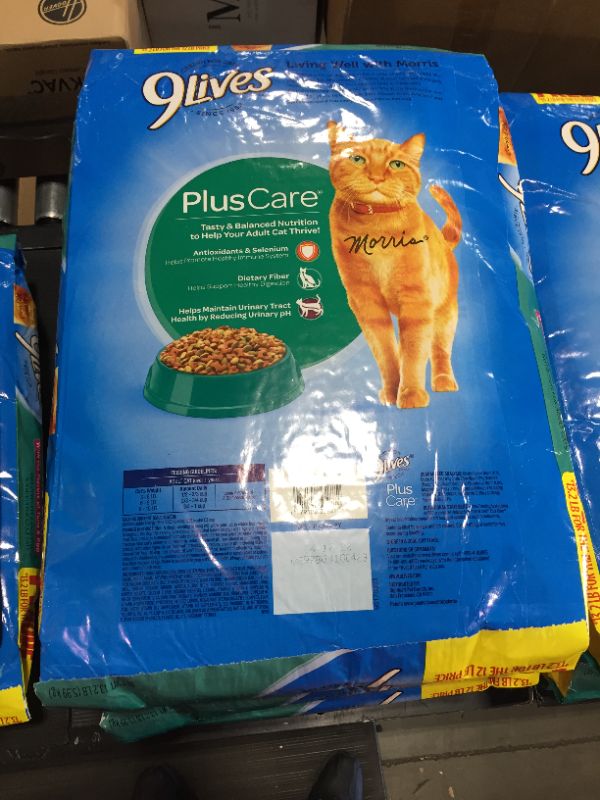 Photo 2 of 9Lives Plus Care Dry Cat Food Bonus Bag, 13.2-Pound (exp. 04.17.2022)

