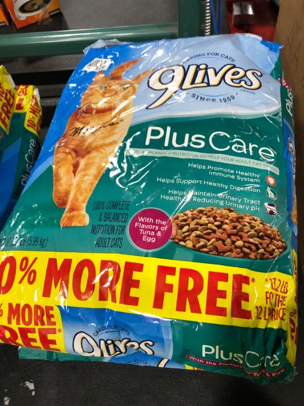 Photo 2 of 9Lives Plus Care Dry Cat Food Bonus Bag, 13.2-Pound
BEST BY MAY 28 2022