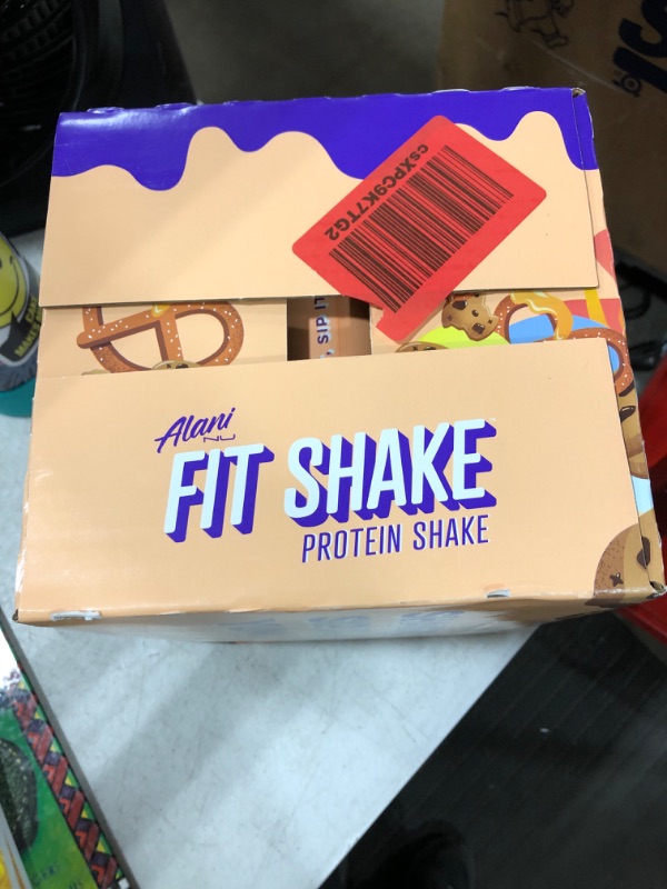 Photo 4 of AlaniNu Fit Shake Protein Drink (Case of 12 x 355ml) - Munchies **BEST BY:01/12/2023**