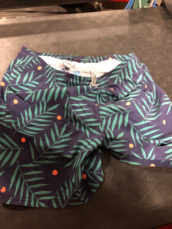 Photo 1 of Generic swimming trunks 
Size L