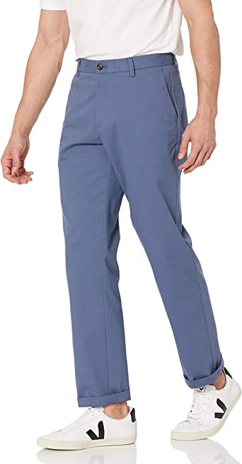 Photo 1 of Amazon Essentials Men's Classic-Fit Wrinkle-Resistant Flat-Front Chino Pant, 320Wx29L