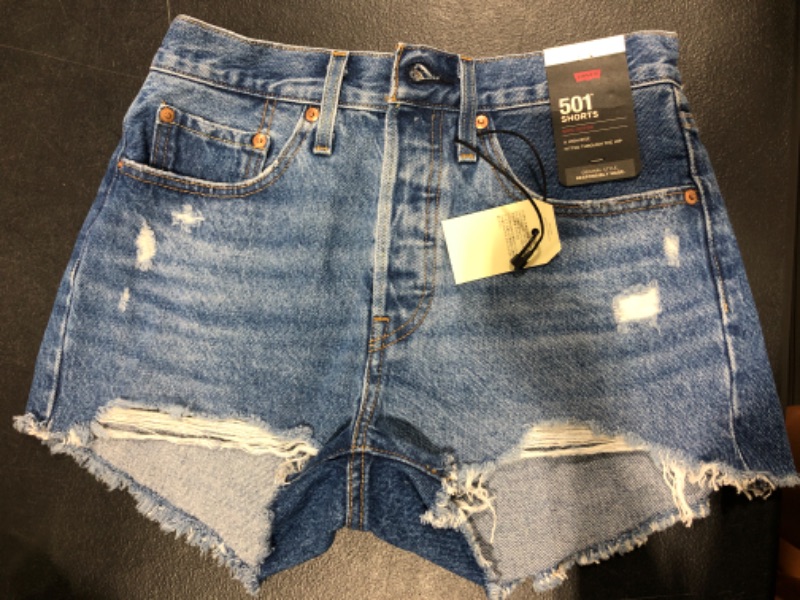 Photo 3 of Levi's Women's Premium 501 Original Shorts, Size 26