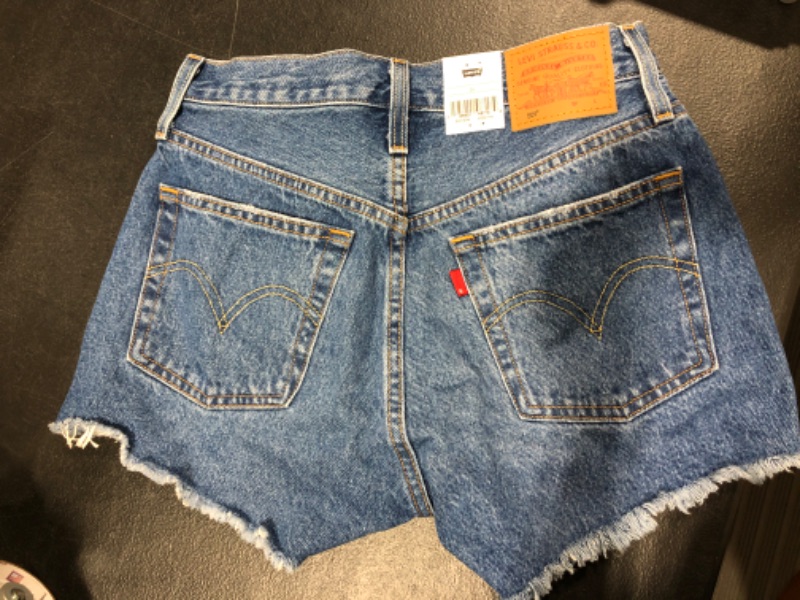 Photo 2 of Levi's Women's Premium 501 Original Shorts, Size 26