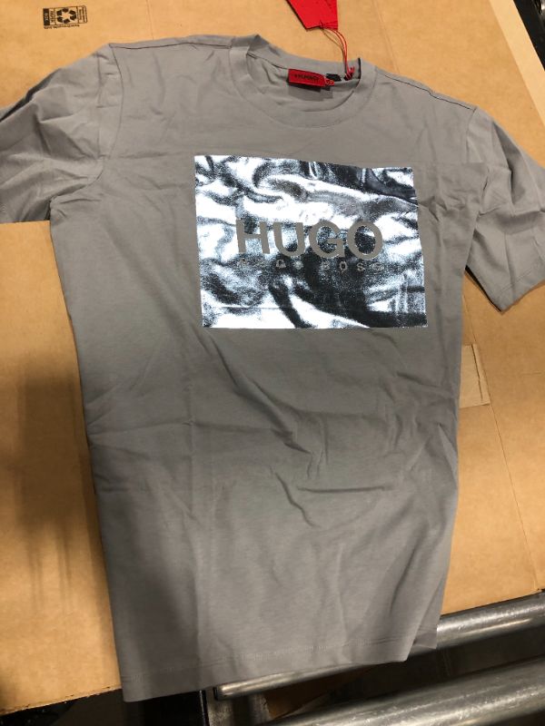 Photo 2 of Dolive M Box Logo T-Shirt, XL
