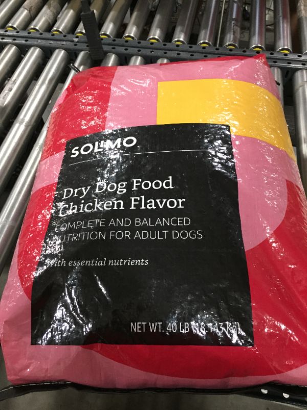 Photo 2 of Amazon Brand - Solimo Basic Dry Dog Food, Chicken Flavor, 40 lb bag
BEST BY 11/2021