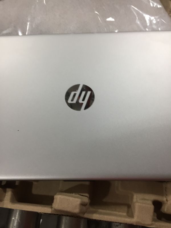 Photo 2 of HP 15.6" HD Intel 10th Gen i3-1005G1 3.4GHz 8GB RAM 256GB SSD Win 10 Laptop
DOES NOT POWER ON