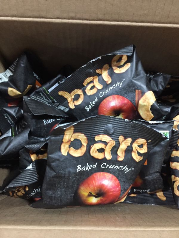 Photo 2 of Bare Bare Baked Crunchy Apples, Cinnamon, 0.53oz (16 Count)
