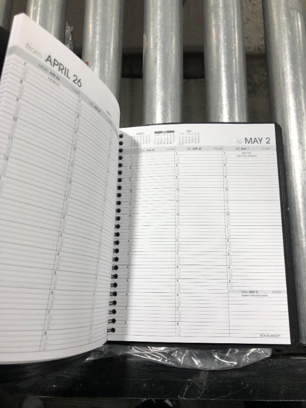 Photo 3 of 2021 Weekly Appointment Book & Planner by AT-A-GLANCE, 7" x 8-3/4", Medium, Black (709510521)
