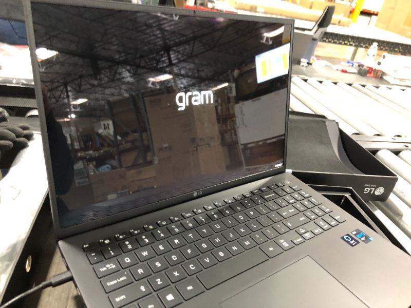 Photo 6 of LG Gram 16Z90P Laptop 16" IPS Ultra-Lightweight, (2560 x 1600), Intel Evo 11th gen Core i7 , 16GB RAM, 1TB SSD, Windows 11 Upgradeable, Alexa Built-in, 2X USB-C, HDMI, USB-A - Black