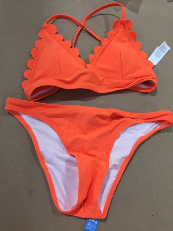 Photo 2 of CUPSHE Women's Bikini Set Neon Scallop Bikini Swimsuit Cross Back Low Rise Two Piece Swimwear Bathing Suits M