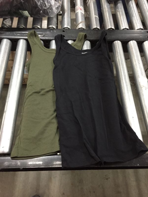 Photo 1 of amazon essentials Tank top XS Black and Olive 