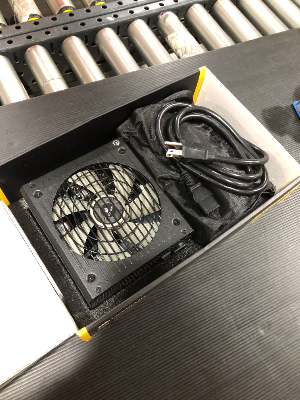 Photo 2 of Corsair RMX Series, RM850x, 850 Watt, 80+ Gold Certified, Fully Modular Power Supply (Low Noise, Zero RPM Fan Mode, 105°C Capacitors, Fully Modular Cables, Compact Size) Black