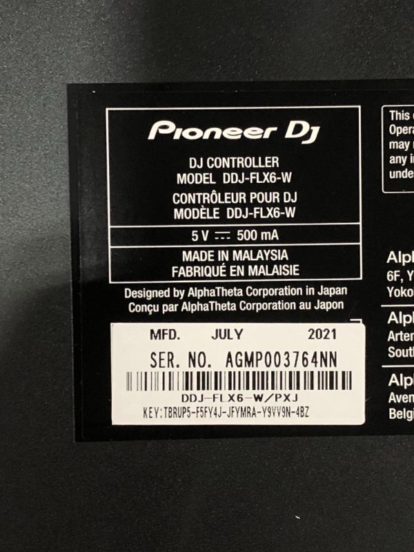 Photo 4 of Pioneer DJ DDJ-FLX6 4-deck Rekordbox and Serato DJ Controller - White
