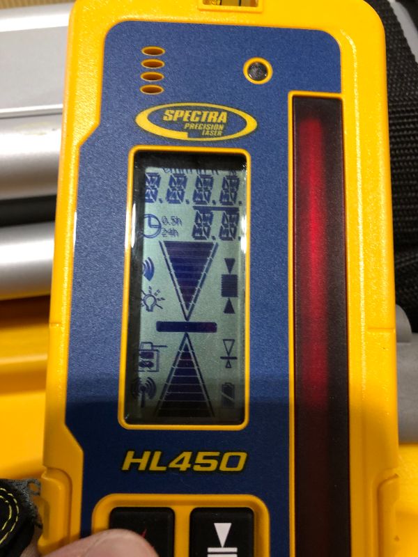 Photo 1 of LL300N Laser Level Kit