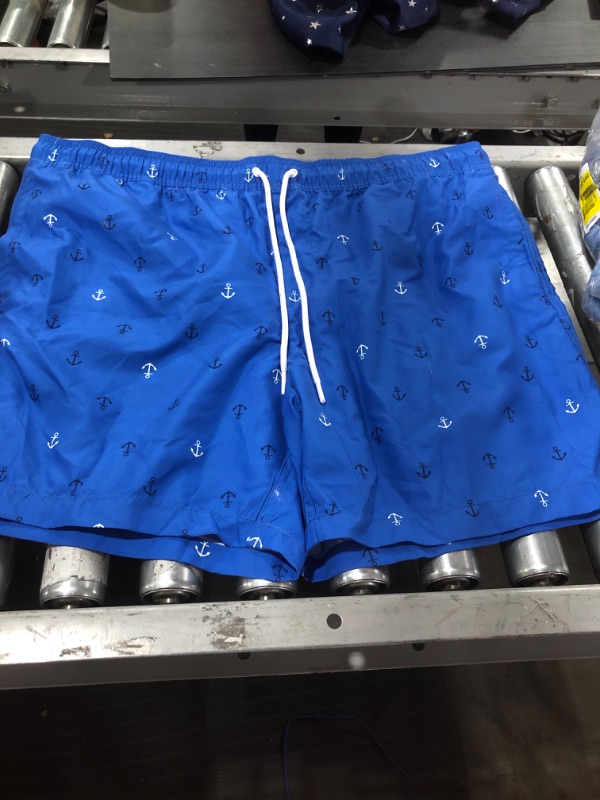 Photo 1 of Size 2XL, mens board shorts 