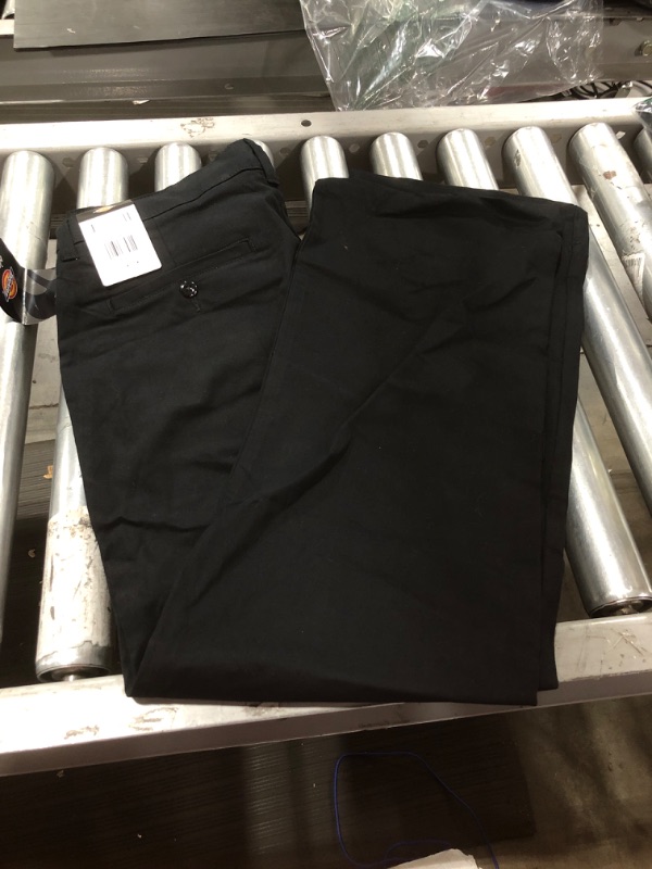 Photo 2 of Dickies Women S Relaxed Fit Straight Leg Twill Pant Black 8 Black Size 8.0
