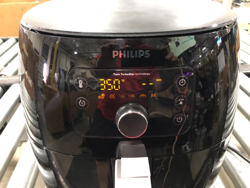 Photo 3 of Philips Premium Airfryer XXL with Fat Removal Technology, 3lb/7qt, Black, HD9650/96
